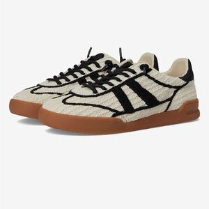 Steve Madden Black and Cream Textured Sneakers